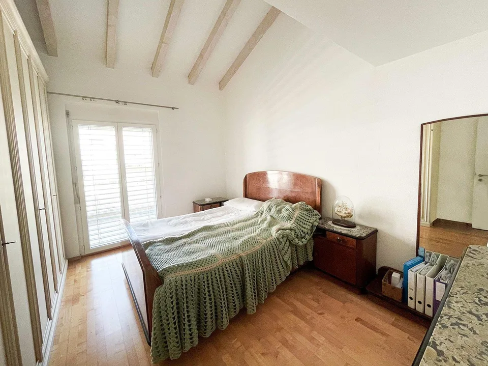 Grande appartamento 6.5 locali, Duplex con terrazza e parcheggio – Foto 10 von 22