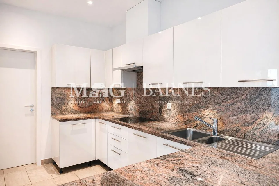 Lugano, Vezia: Ampia casa 7.5 locali con giardino - 250 mq – Foto 10 von 15