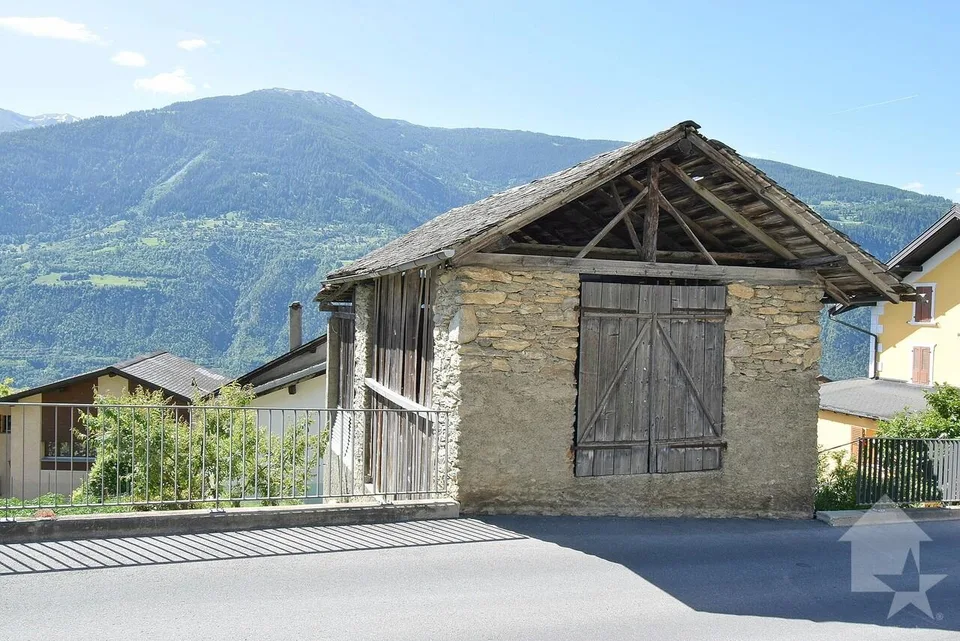 Appartement de 4.5 pièces avec un jardin + 2 grandes caves – Foto 11 von 14