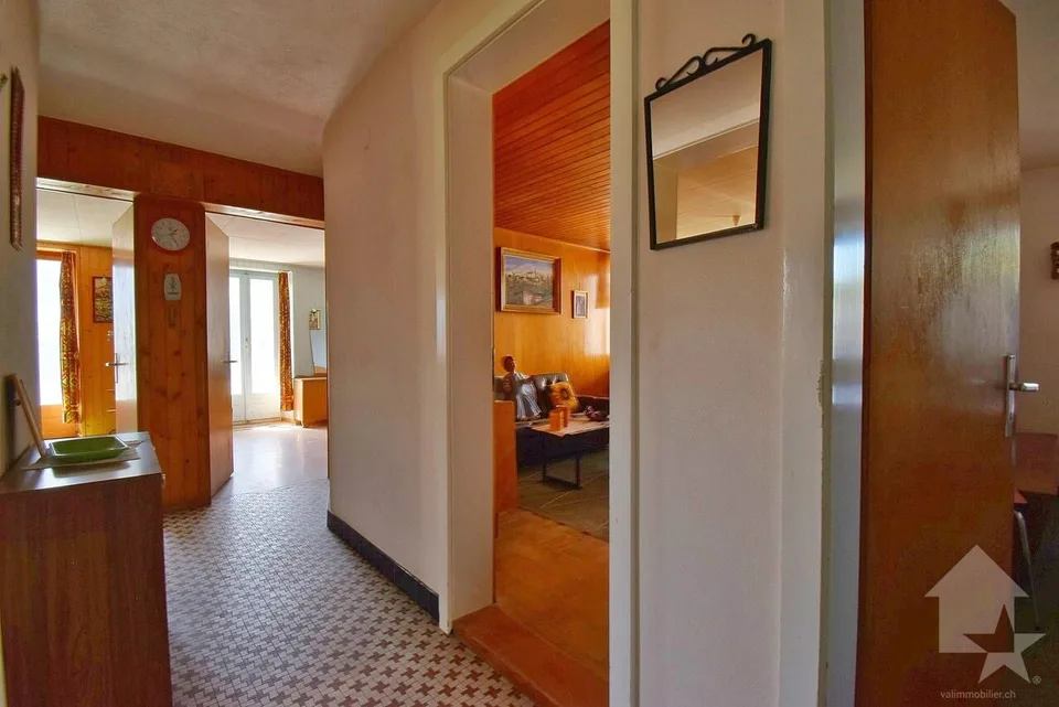 Appartement de 4.5 pièces avec un jardin + 2 grandes caves – Foto 8 von 14