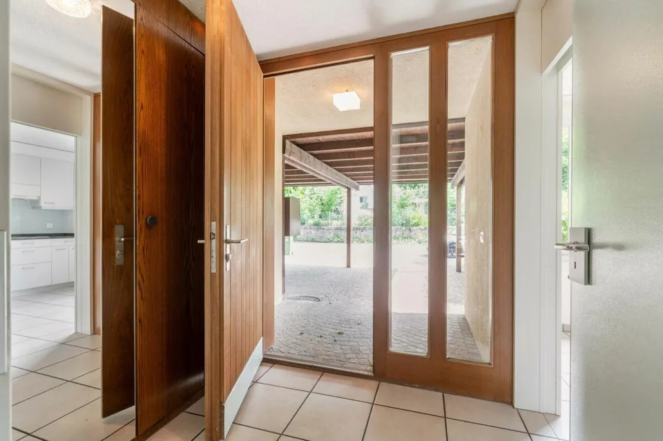 Ampia casa a schiera di 6,5 locali nel cuore di Wettingen