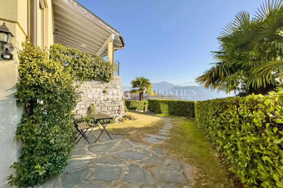 Lugano-Neggio: Elegante Villa mit herrlichem Weitblick auf den Luganersee ? auch ideal als Zweitwohnsitz – Foto 12 von 12