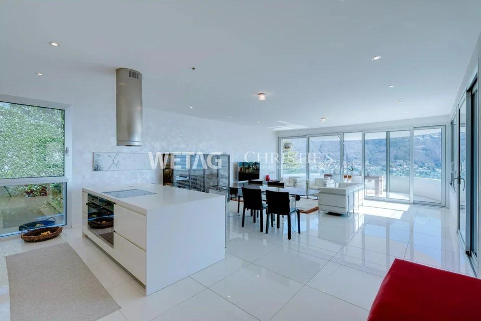 Lugano-Porza: Elegante appartamento con vista sul lago di Lugano & piscina privata in vendita ? anche possibile come seconda casa