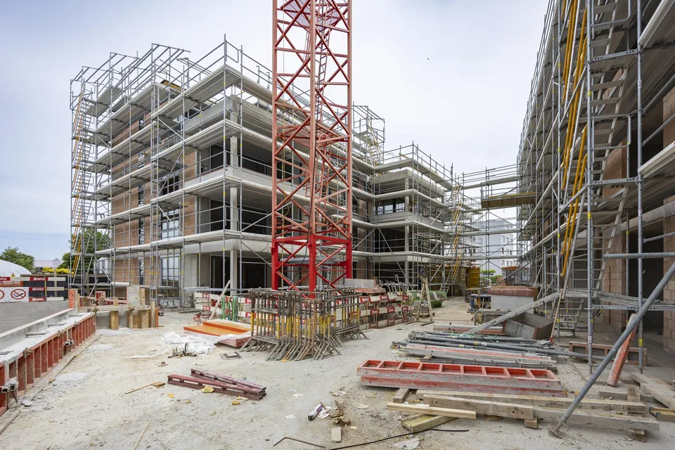 Attico di 4,5 stanze con 111 m2 di superficie abitabile e 65 m2 di terrazza sud-ovest - geho – foto 7 di 12