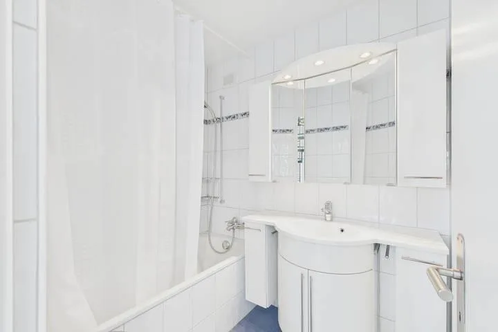 MAISONETTE-ATTIKAWOHNUNG WOHNKOMFORT UND WEITBLICK
