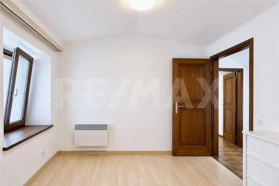 Casa con giardino e 4 posteggi – Foto 10 von 12