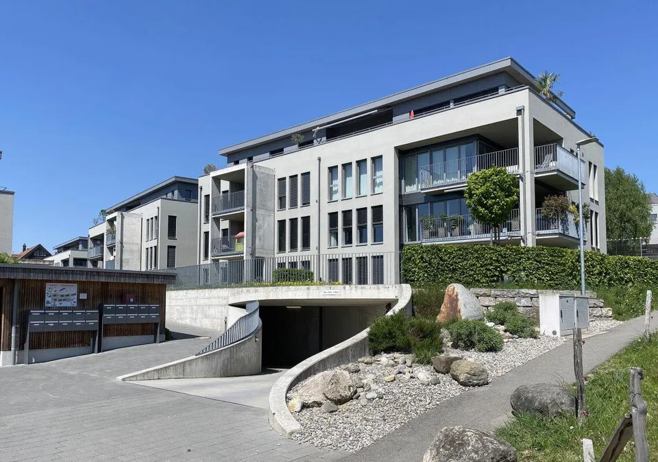 neuwertige Gartenwohnung an idyllischer Lage