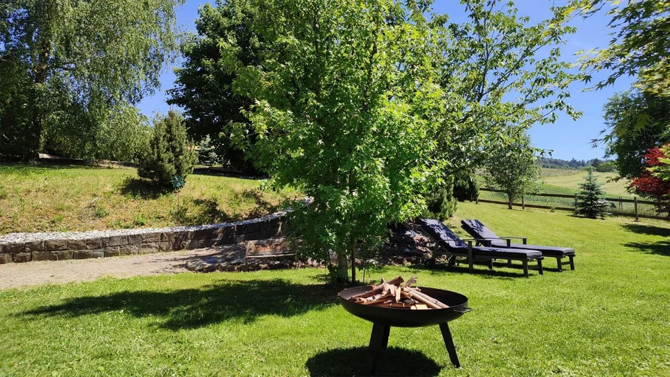 Idyllischer Landsitz mit viel Umschwung in Stadtnähe