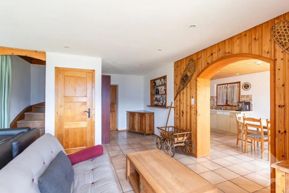 Charmant chalet jouissant d'une situation et d'une vue exceptionnelle – Foto 10 von 30
