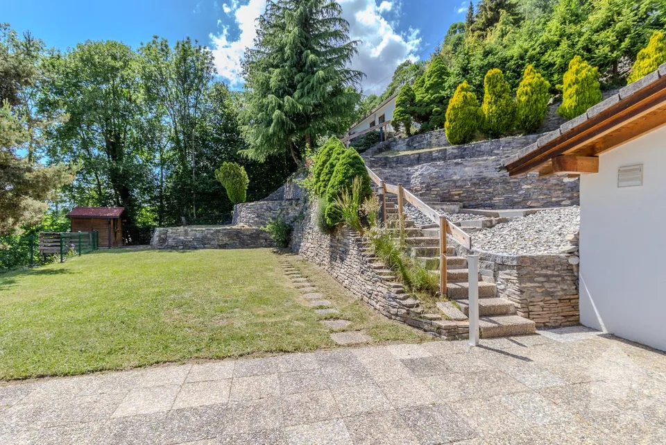 Charmant chalet jouissant d'une situation et d'une vue exceptionnelle