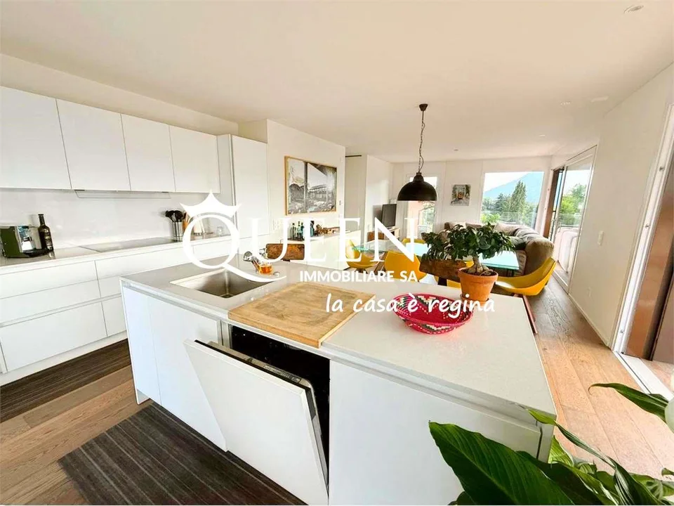 Rovio: Penthouse mit 4.5 Zimmern, 125 m², Terrasse 80 m², Seeblick auf den Luganersee