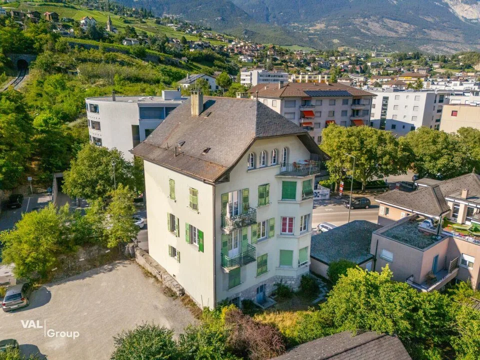 Charme et espace à deux pas du centre de Sierre