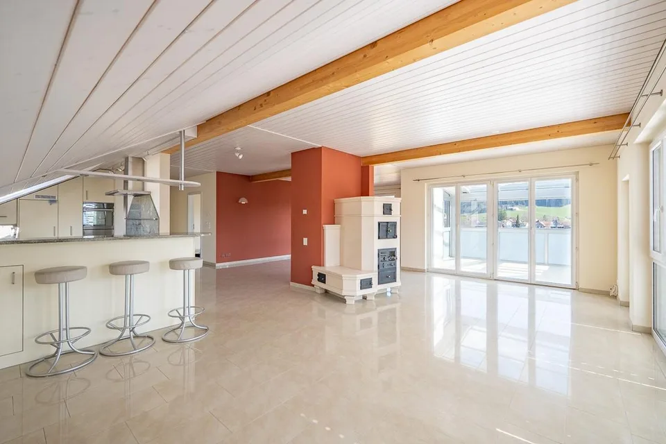 5.5-room attic apartment in the heart of Gais