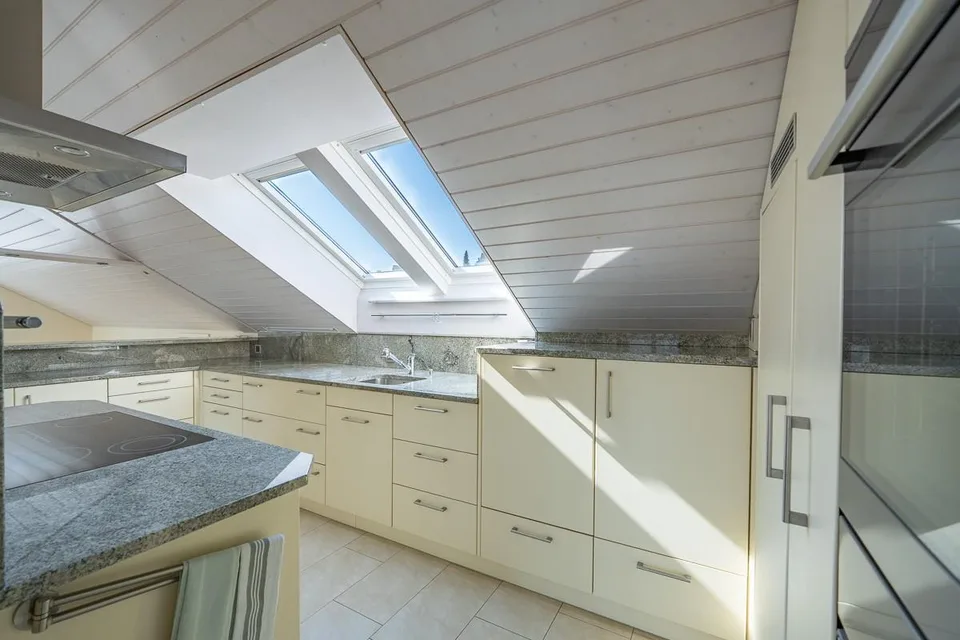 5.5-room attic apartment in the heart of Gais