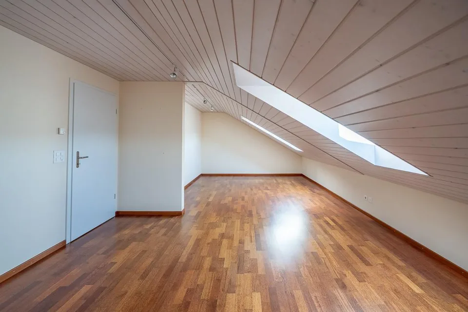 Exklusive 5.5-Zimmer-Dachwohnung mit direktem Liftzugang