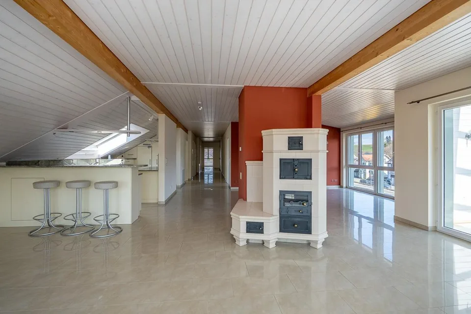 5.5-room attic apartment in the heart of Gais