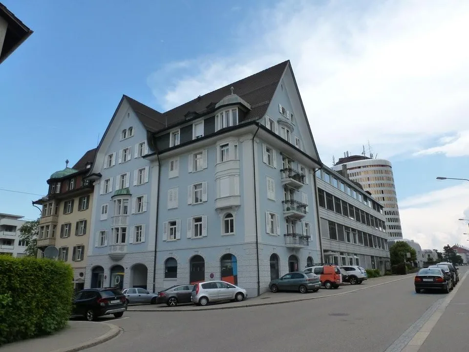 Grosszügige Wohnung mit Stil - nahe Kantonsspital