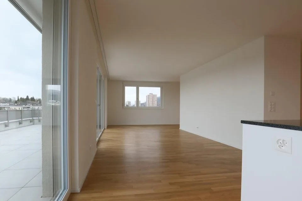 Grosse Terrasse, moderner Ausbau = Ihr neues Zuhause!