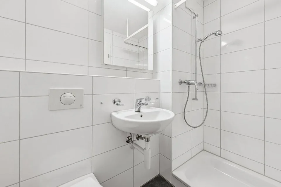Welcome to your home on Herzogstrasse! – photo 7 of 10