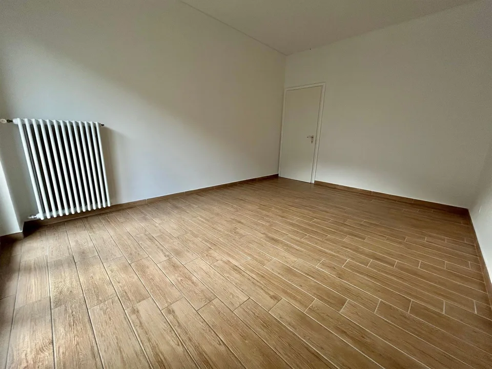 Cercasi subentrante 2.5 locali moderno a Chiasso