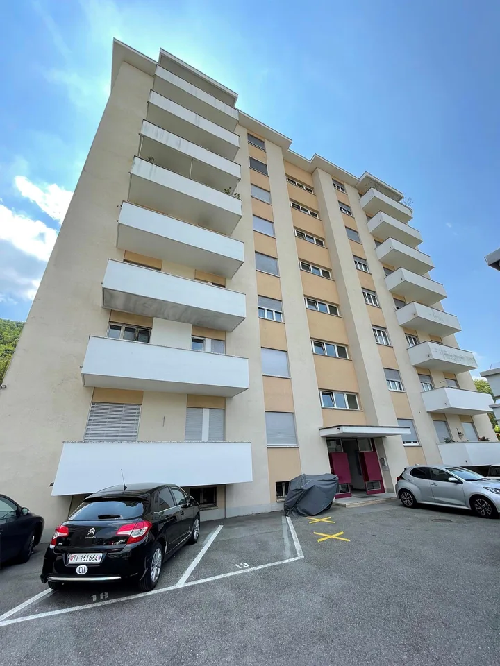 Cercasi subentrante 2.5 locali moderno a Chiasso – Foto 10 von 11