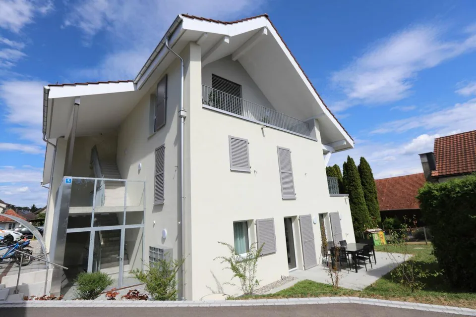 Appartamento di 3,5 locali nuovo con area di soggiorno soleggiata! – foto 8 di 10