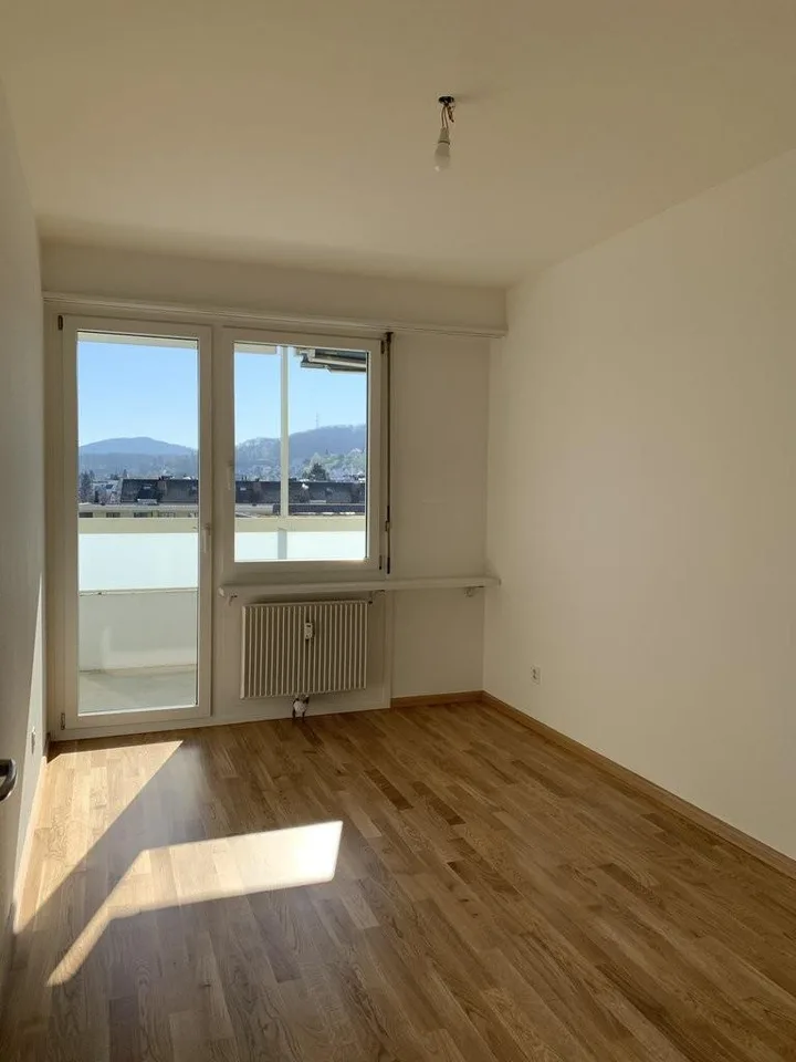 zentrale Wohnung mit Aussicht