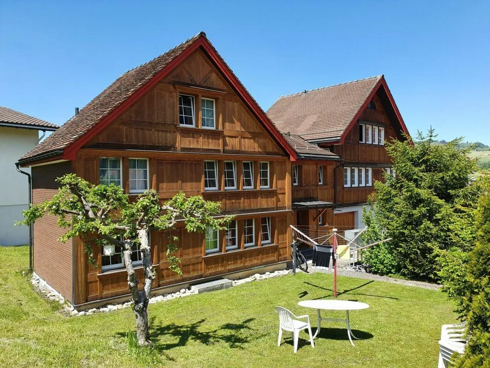 Heimelige 2.5 Zimmer Wohnung zu vermieten