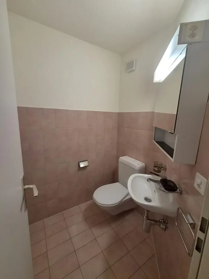 1 Monat Gratis Mietzins - 5.5 Zimmer im 2. Obergeschoss in Eiken – photo 11 of 12