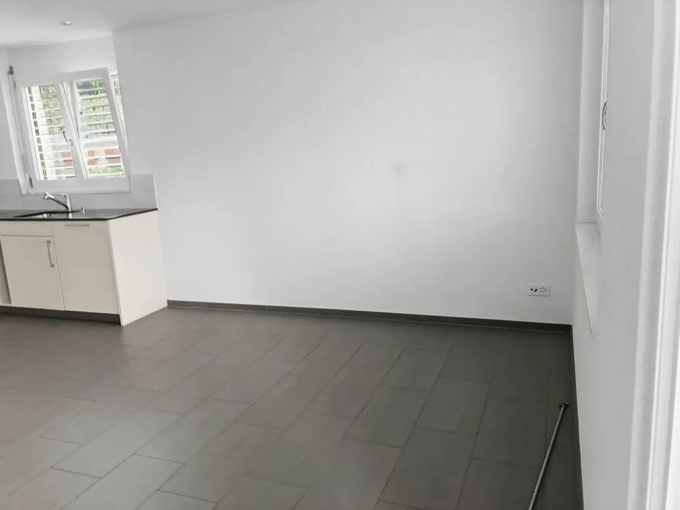 Appartamento attraente di 4.5 locali con balcone soleggiato