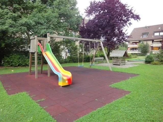 4.5-ZW à 94 m² im 2. OG mit ruhigem Balkon