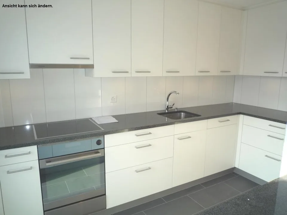 4.5-ZW à 94 m² im 2. OG mit ruhigem Balkon
