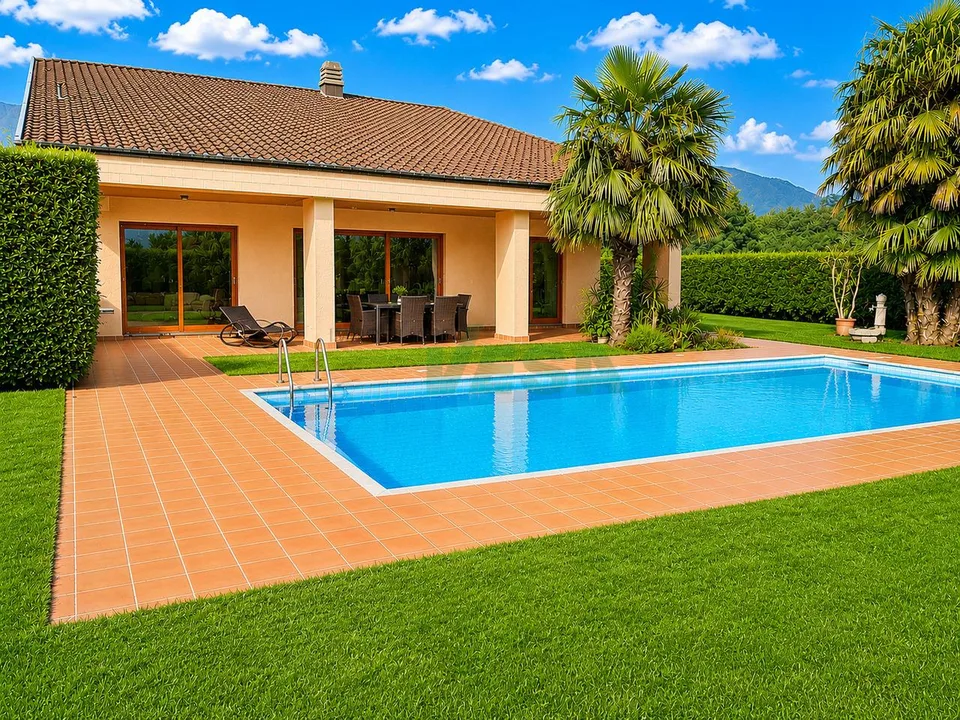 Ampia ed elegante villa signorile con molto spazio e con bella piscina
