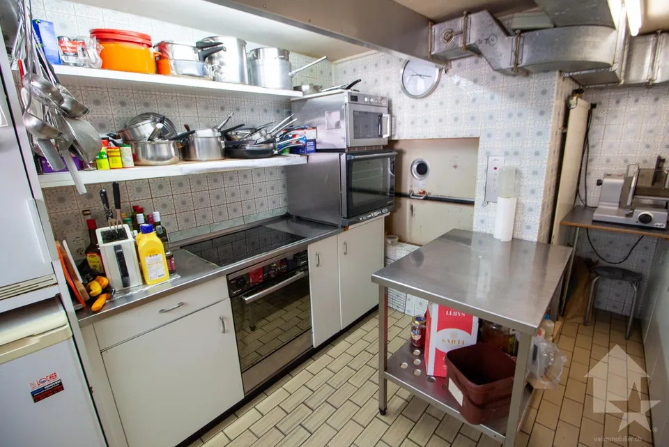 Maison villageoise de 200 m2 au centre de Varen – photo 6 sur 30