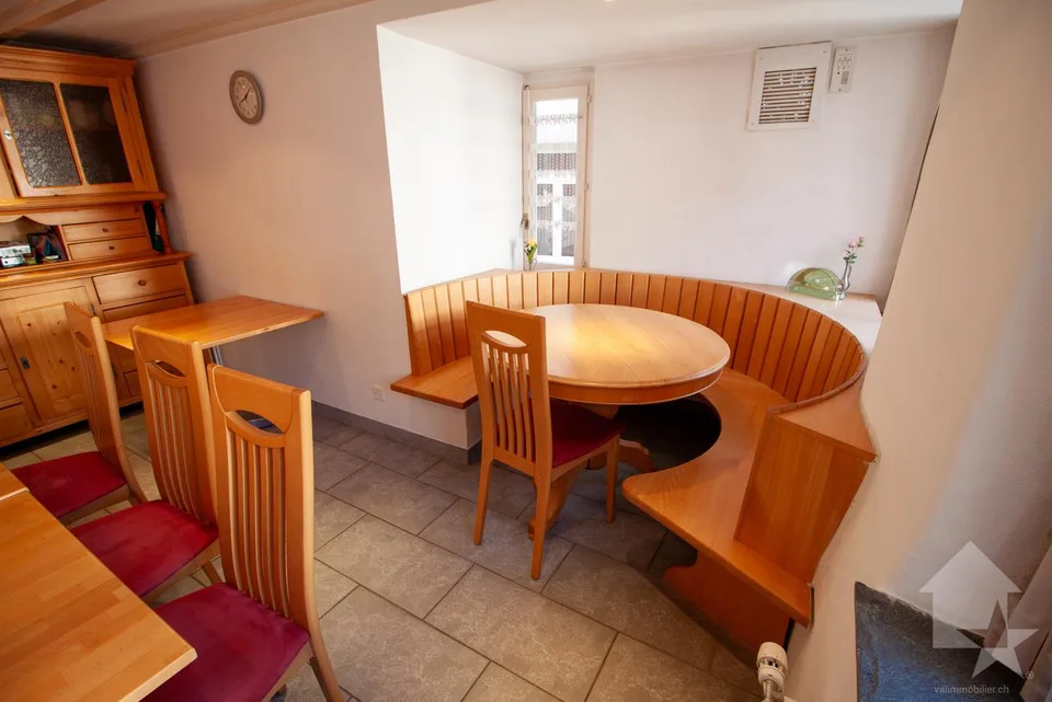 Casa villaggio di 200 m2 nel centro di Varen