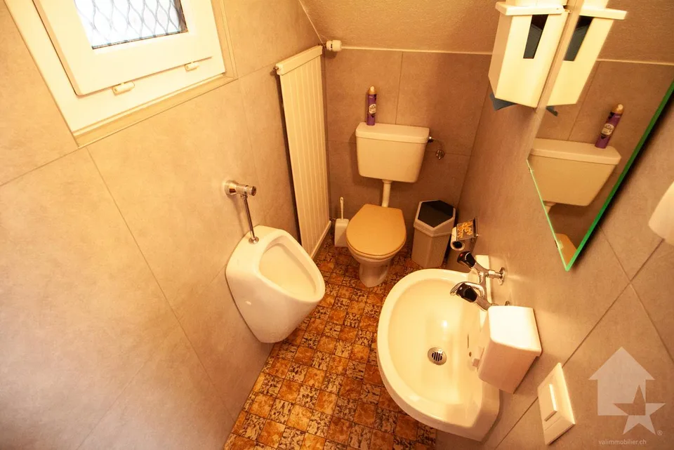 Maison villageoise de 200 m2 au centre de Varen – photo 13 sur 30