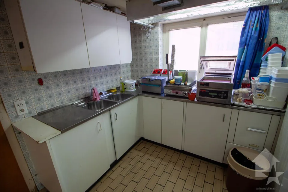 Maison villageoise de 200 m2 au centre de Varen – photo 17 sur 30