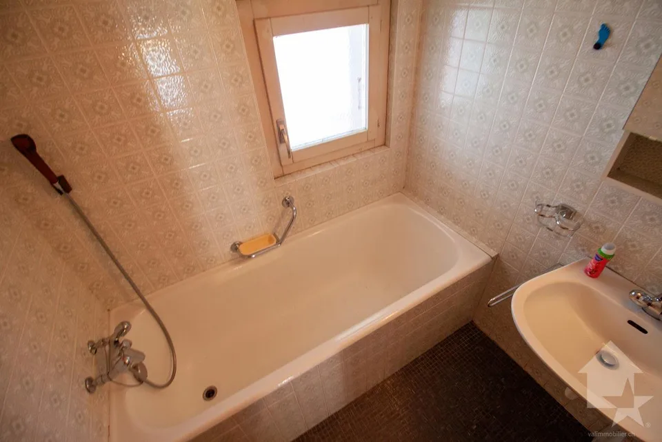 Maison villageoise de 200 m2 au centre de Varen – photo 20 sur 30