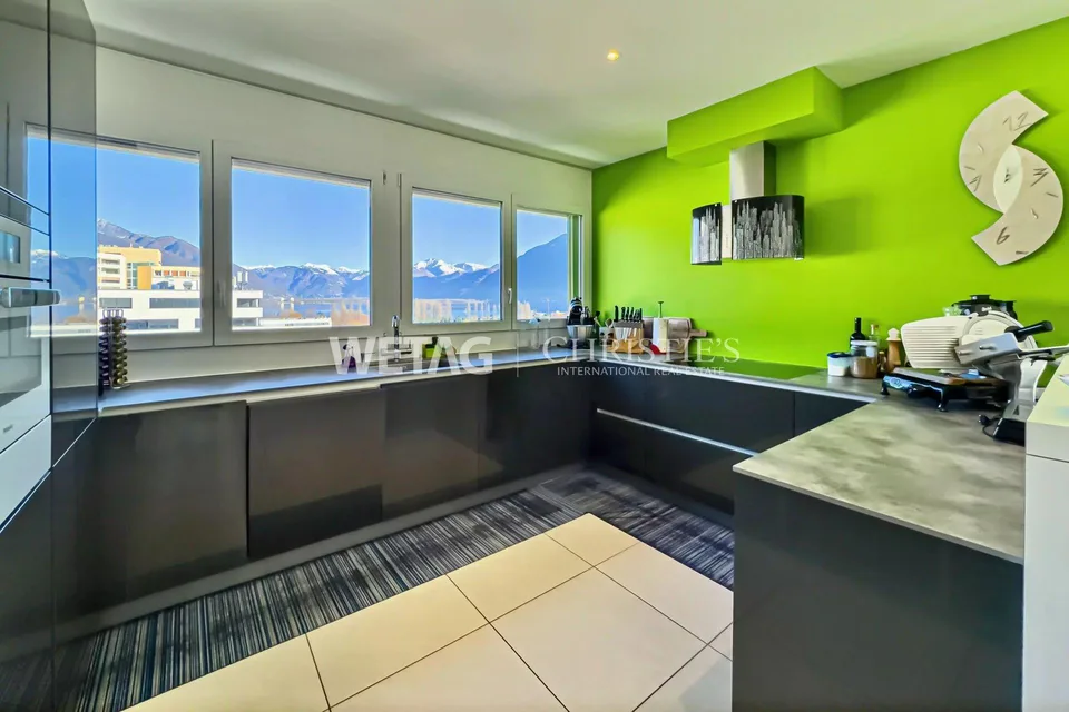 Appartement penthouse moderne avec vue sur le lac dans un emplacement central à Locarno à vendre – photo 7 sur 13