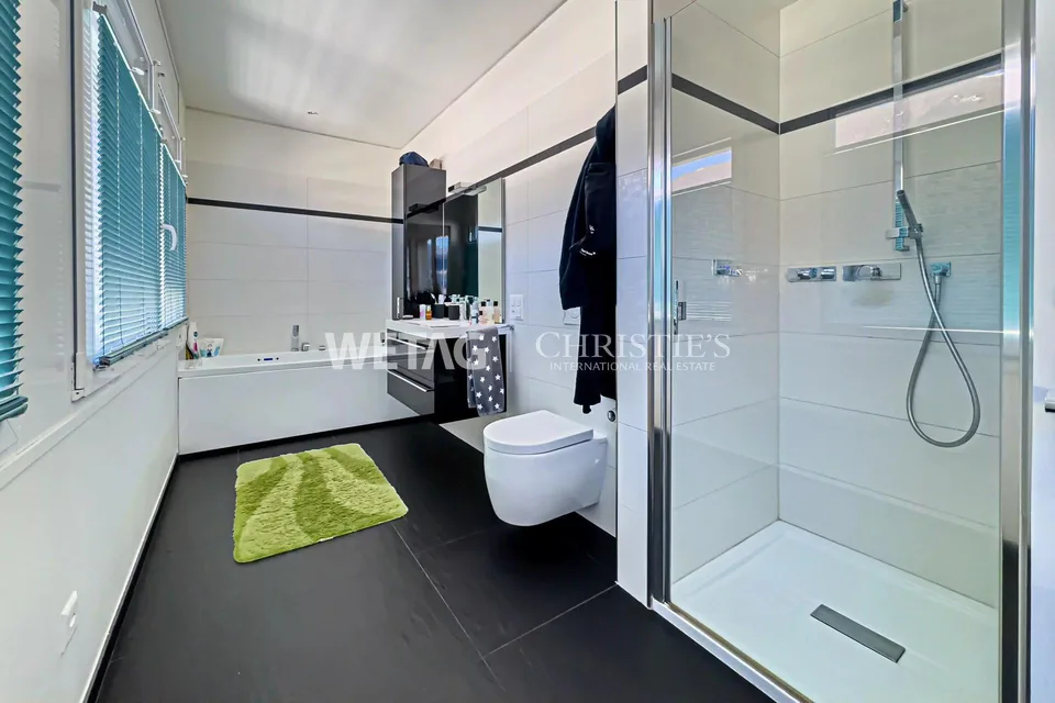 Appartement penthouse moderne avec vue sur le lac dans un emplacement central à Locarno à vendre – photo 10 sur 13