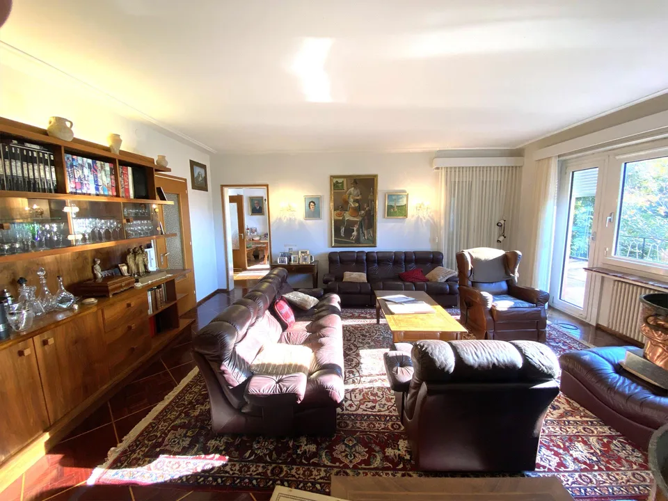 VILLA DI CHARME IN POSIZIONE ESCLUSIVA, PERFETTA ANCHE COME OPERAZIONE IMMOBILIARE – foto 7 di 13