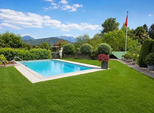 Villa exclusive avec piscine et jardin au cœur de Pura
