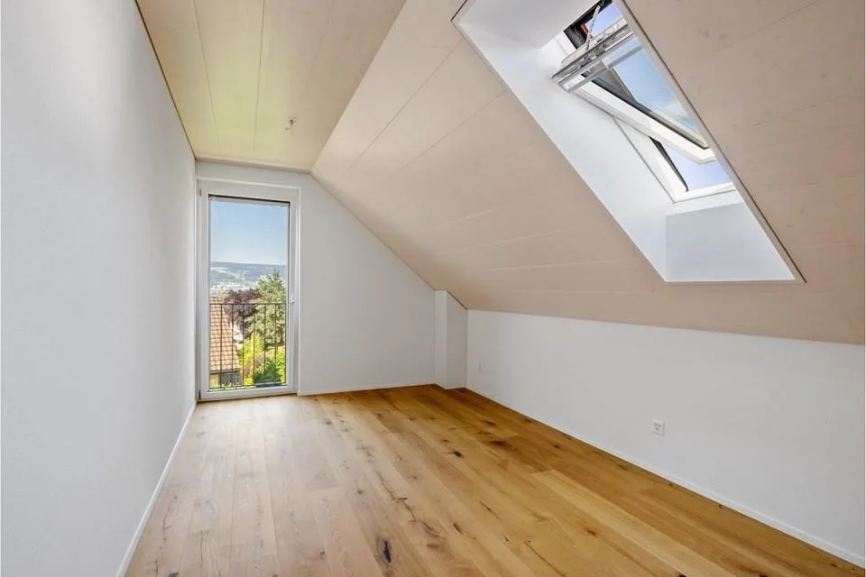 Construit avec des matériaux de haute qualité et un confort de vie moderne