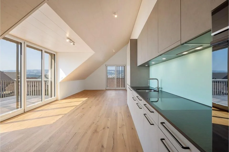Construit avec des matériaux de haute qualité et un confort de vie moderne