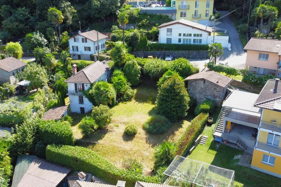 Caratteristica casa Ticinese con grande terreno | Charmantes Tessin...