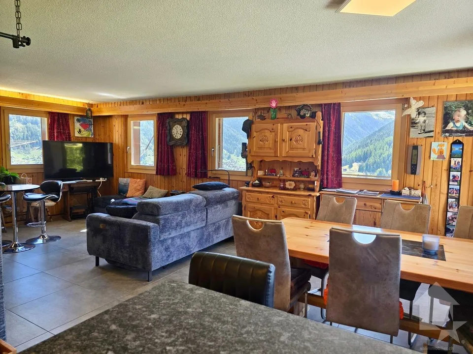 Schönes Chalet mit 2 Außenparkplätzen