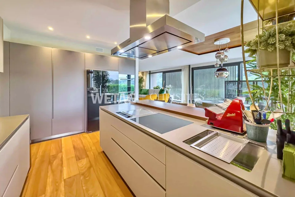 Villa di design moderno con piscina in vendita a Lugano-Sessa, immersa nel verde – foto 7 di 10