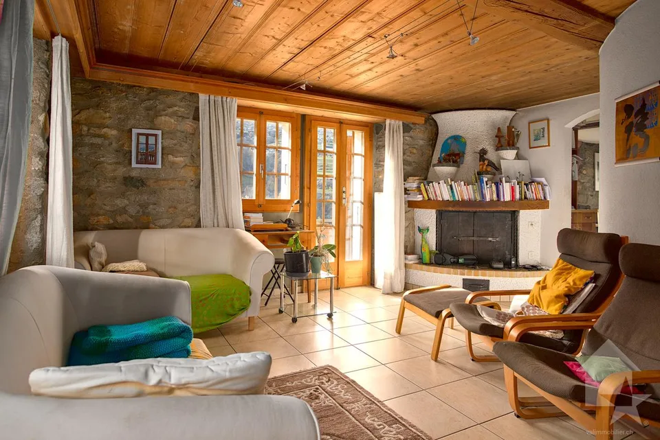 Chalet mit 5.5 Zimmern und Charme, 180 m2, sonnige Lage