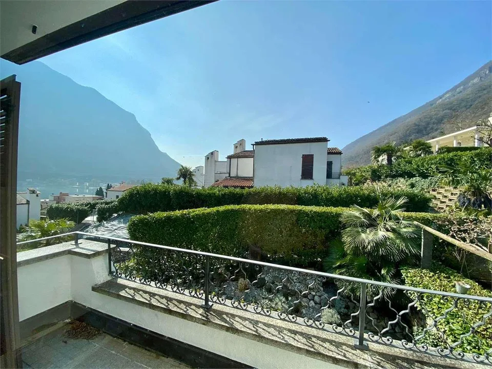 RIVA SAN VITALE: SUGGESTIVA CASA 5.5 loc. CON GIARDINO – foto 10 di 15