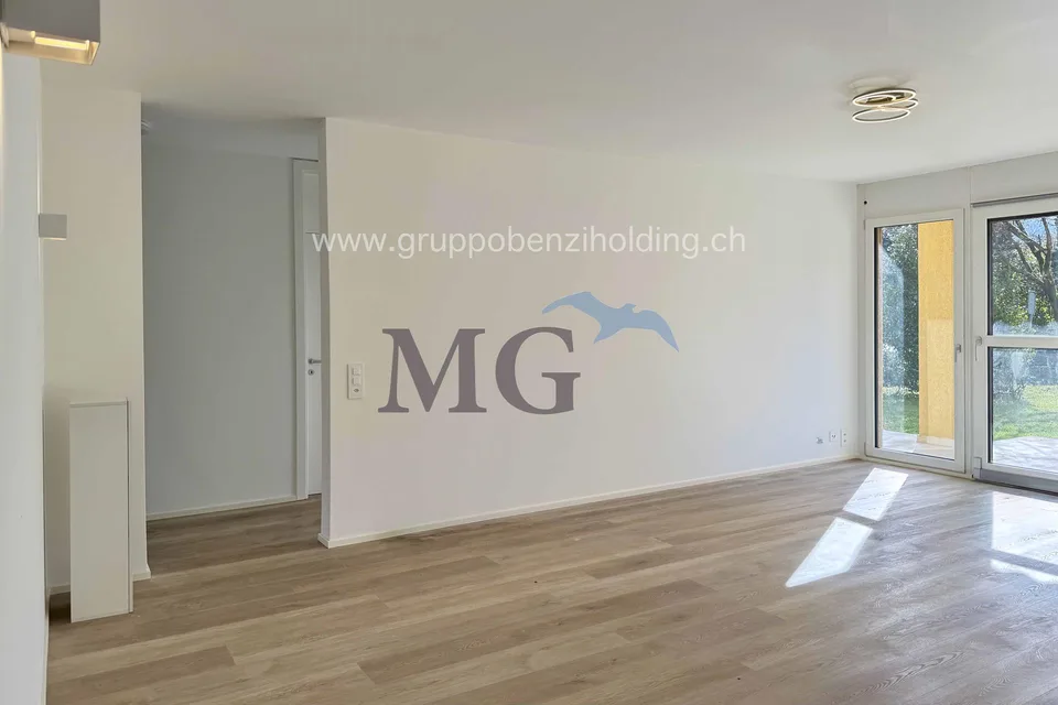 Appartamento di 4.5 locali in zona residenziale e con giardino privato